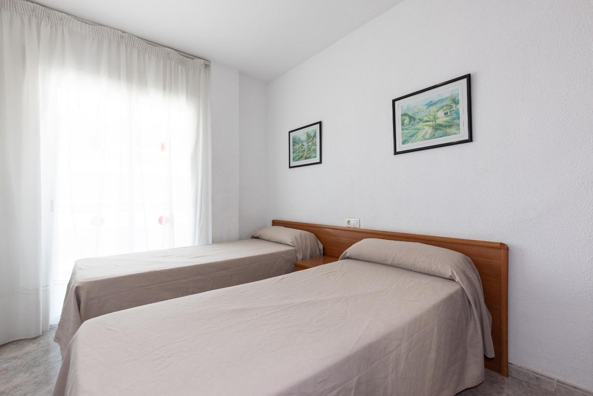 Rentalmar Aventura Salou Exteriör bild