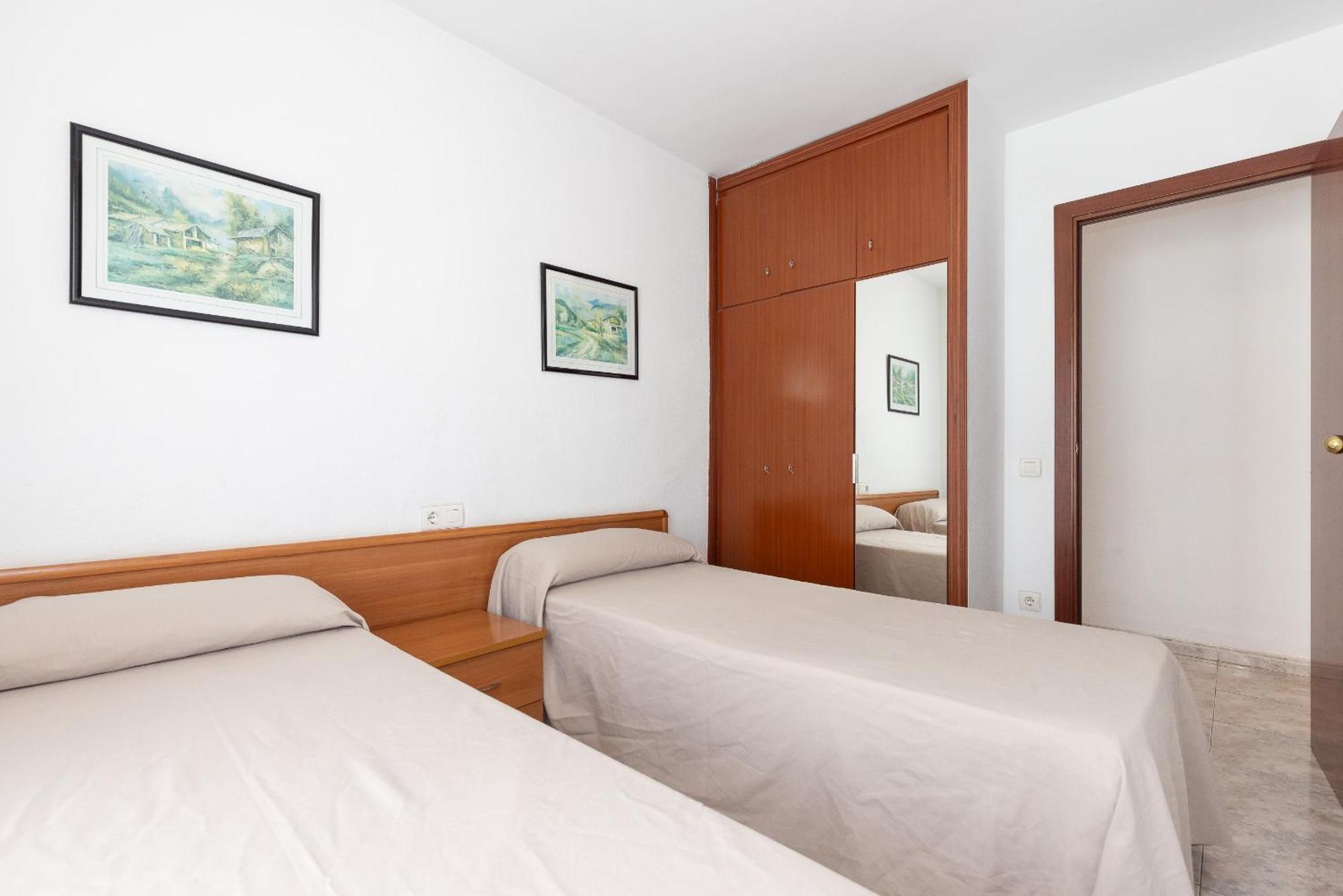 Rentalmar Aventura Salou Exteriör bild