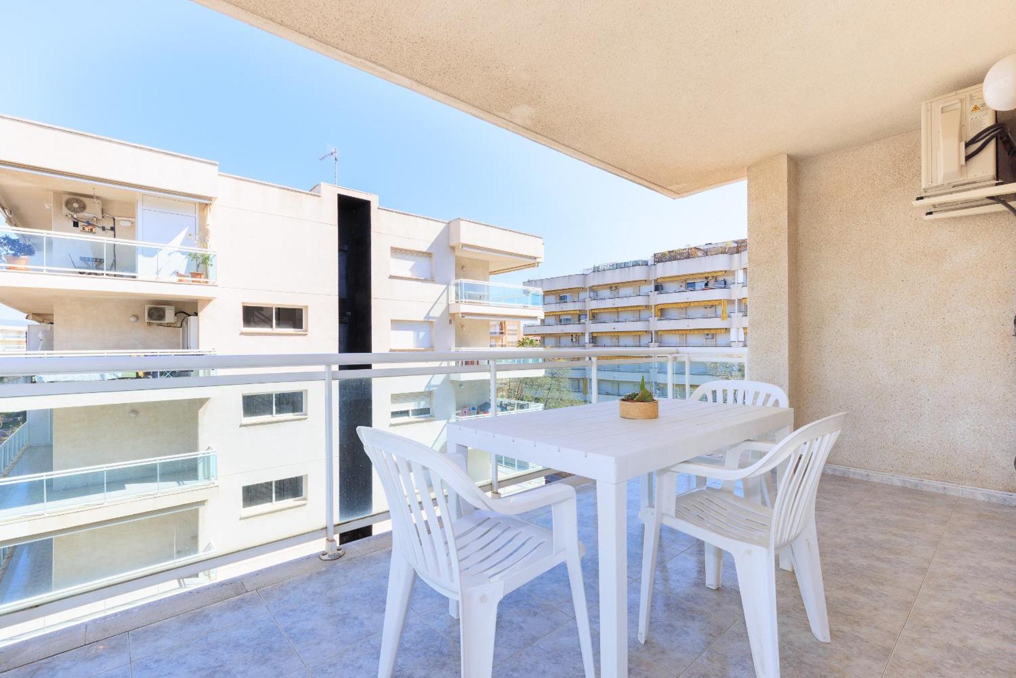Rentalmar Aventura Salou Exteriör bild