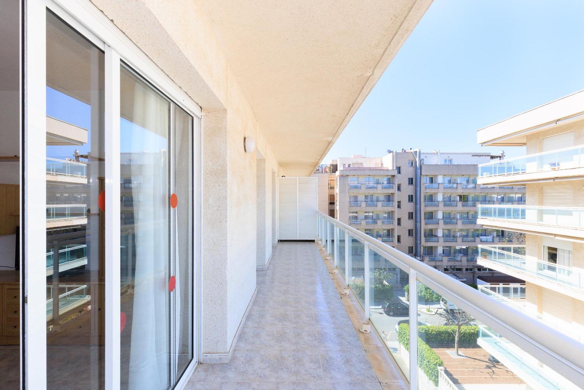 Rentalmar Aventura Salou Exteriör bild