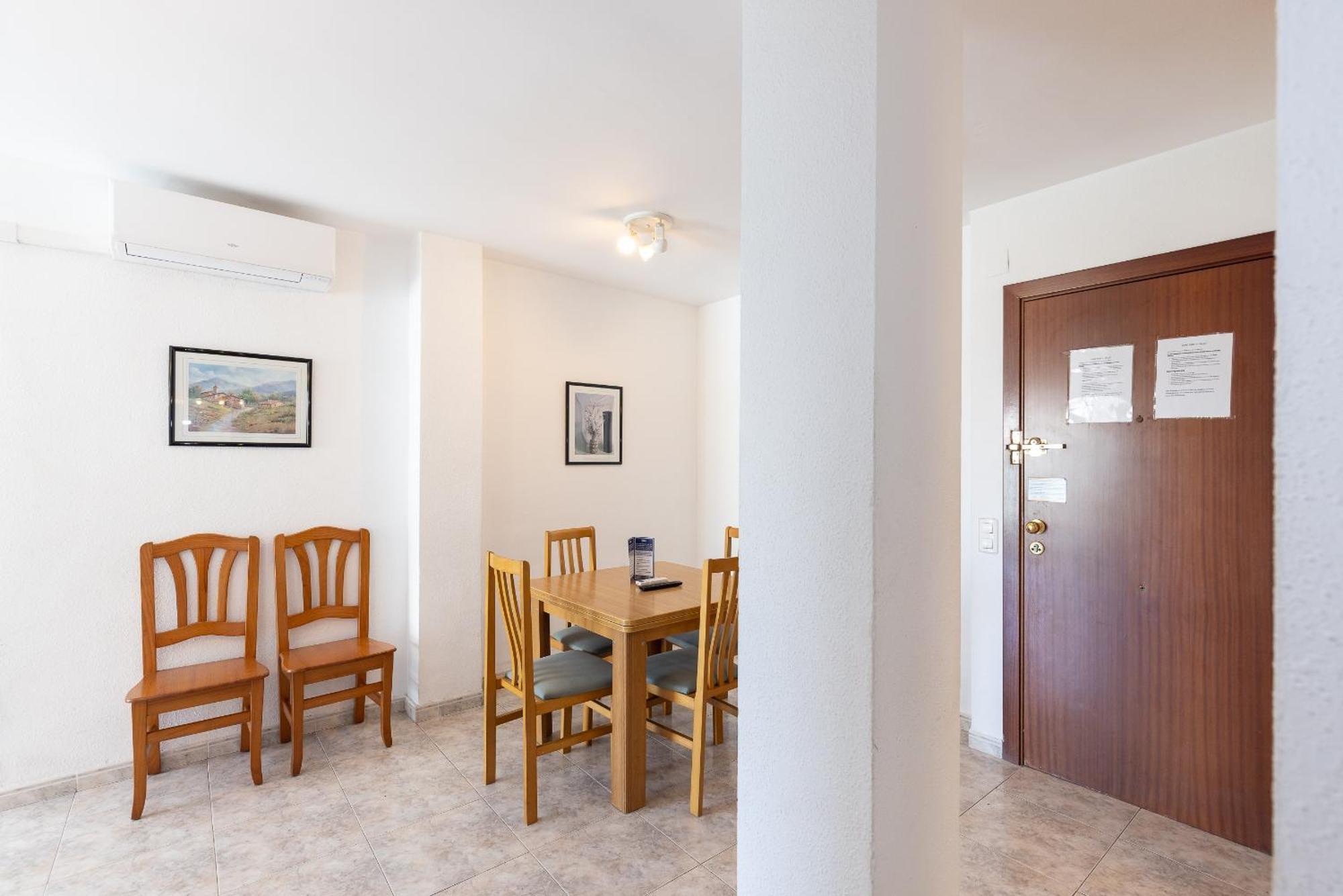 Rentalmar Aventura Salou Exteriör bild